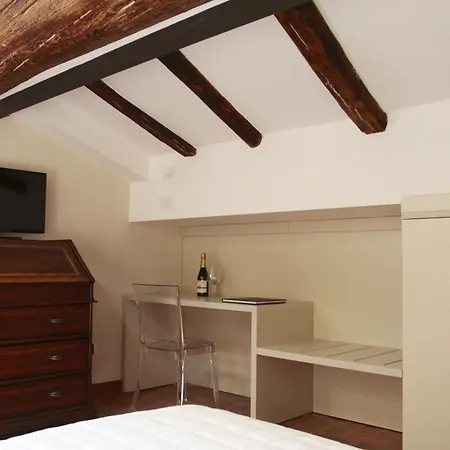 Bed & Breakfast Casa Isolani Charms Santo Stefano